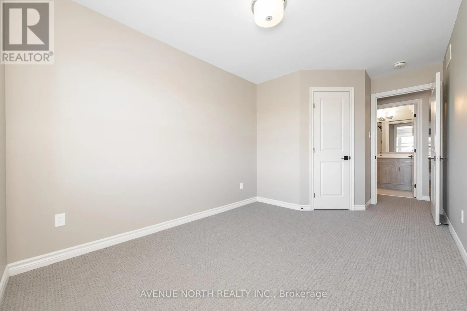 3979 KELLY FARM DRIVE