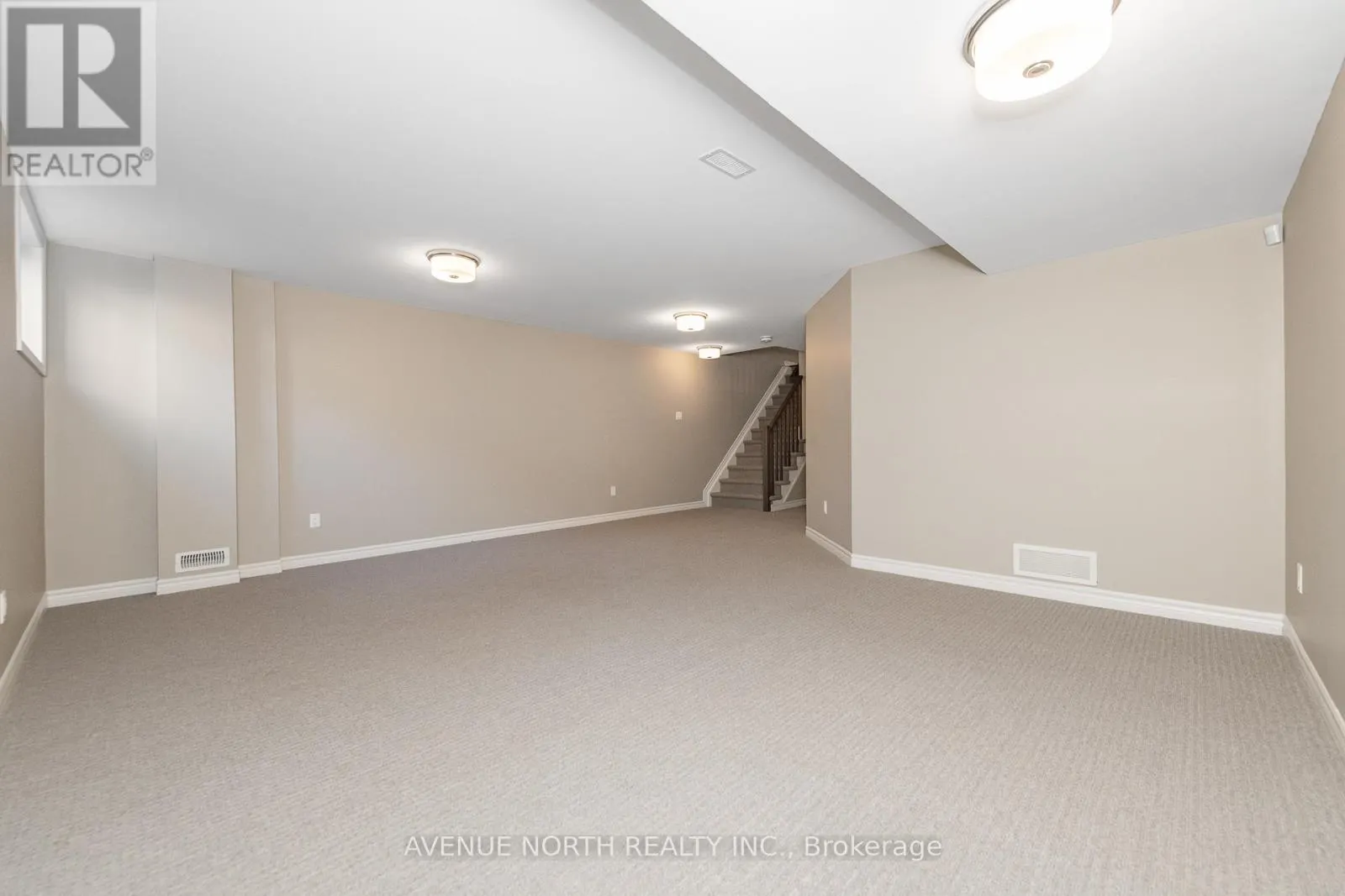 3979 KELLY FARM DRIVE