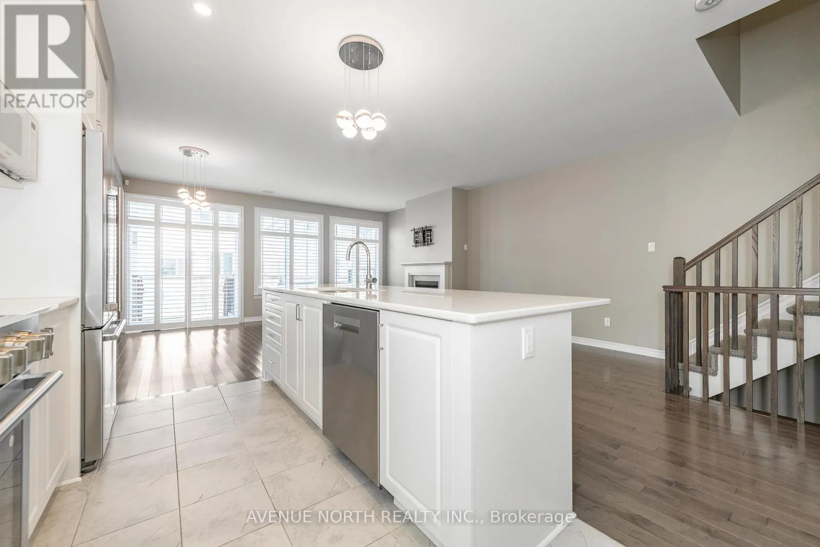 3979 KELLY FARM DRIVE