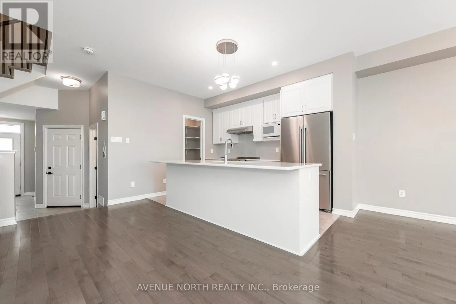 3979 KELLY FARM DRIVE