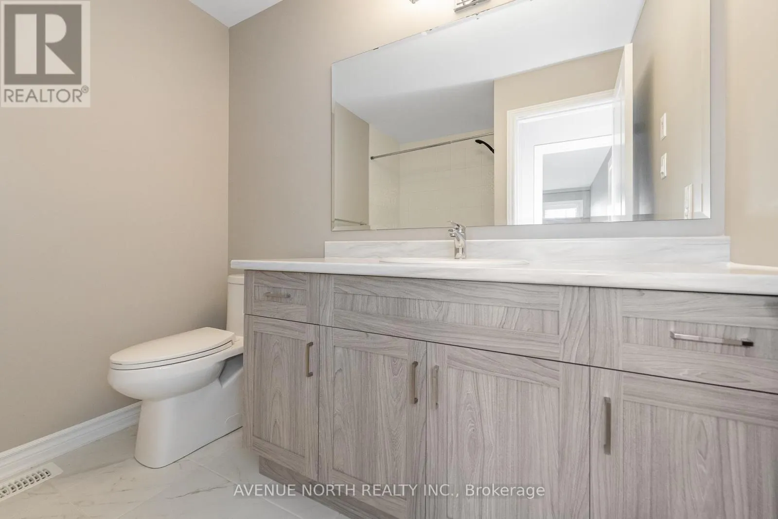 3979 KELLY FARM DRIVE