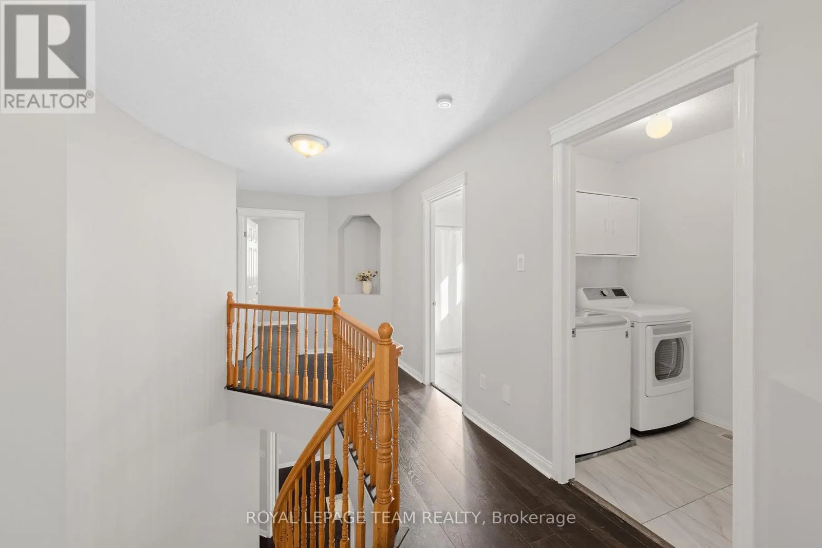 27 EVANSHEN CRESCENT