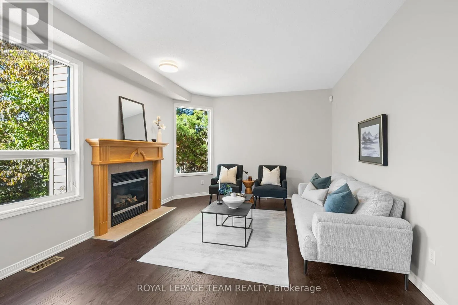 27 EVANSHEN CRESCENT