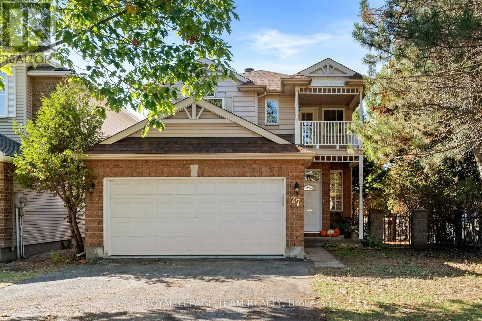 27 EVANSHEN CRESCENT