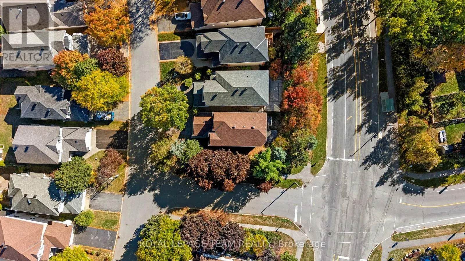 27 EVANSHEN CRESCENT