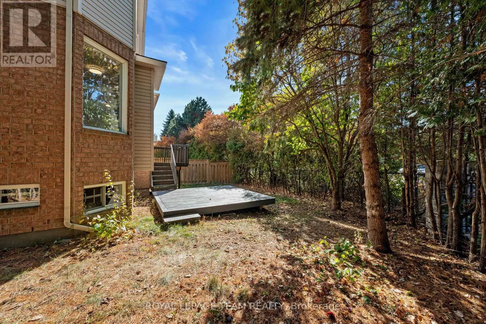 27 EVANSHEN CRESCENT