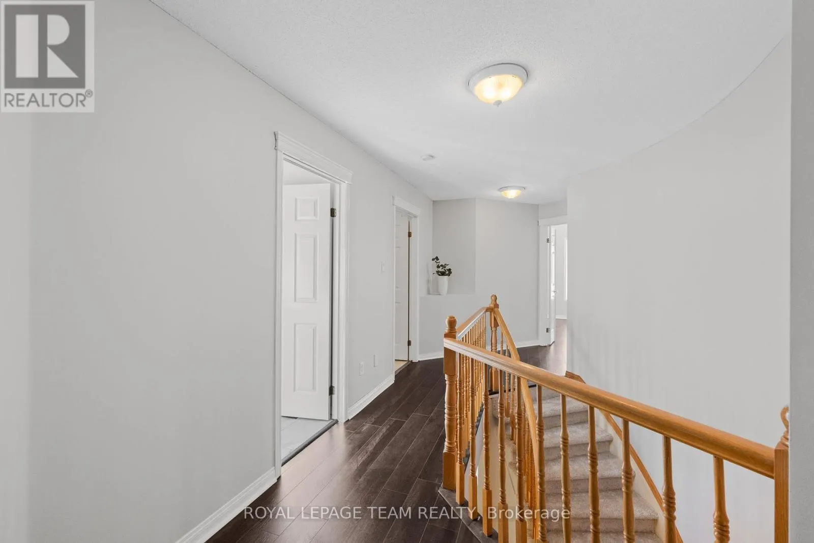 27 EVANSHEN CRESCENT