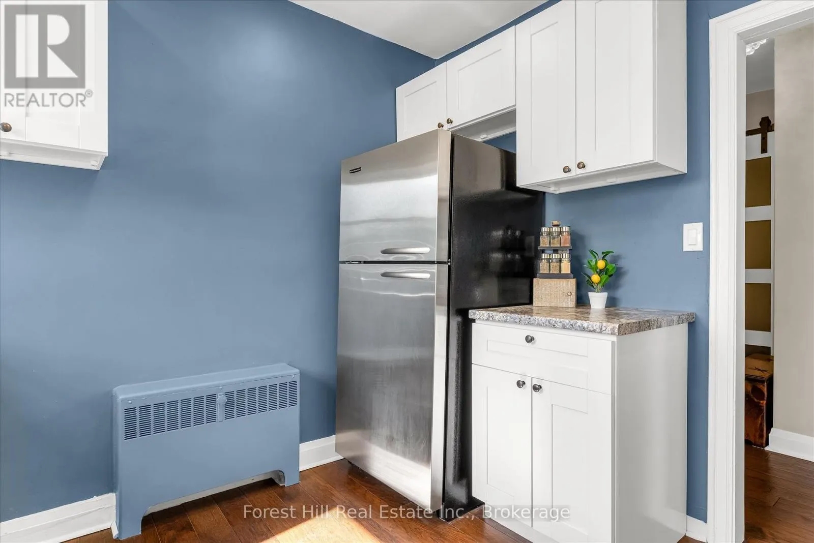 5 - 2 STROUD ROAD, #5