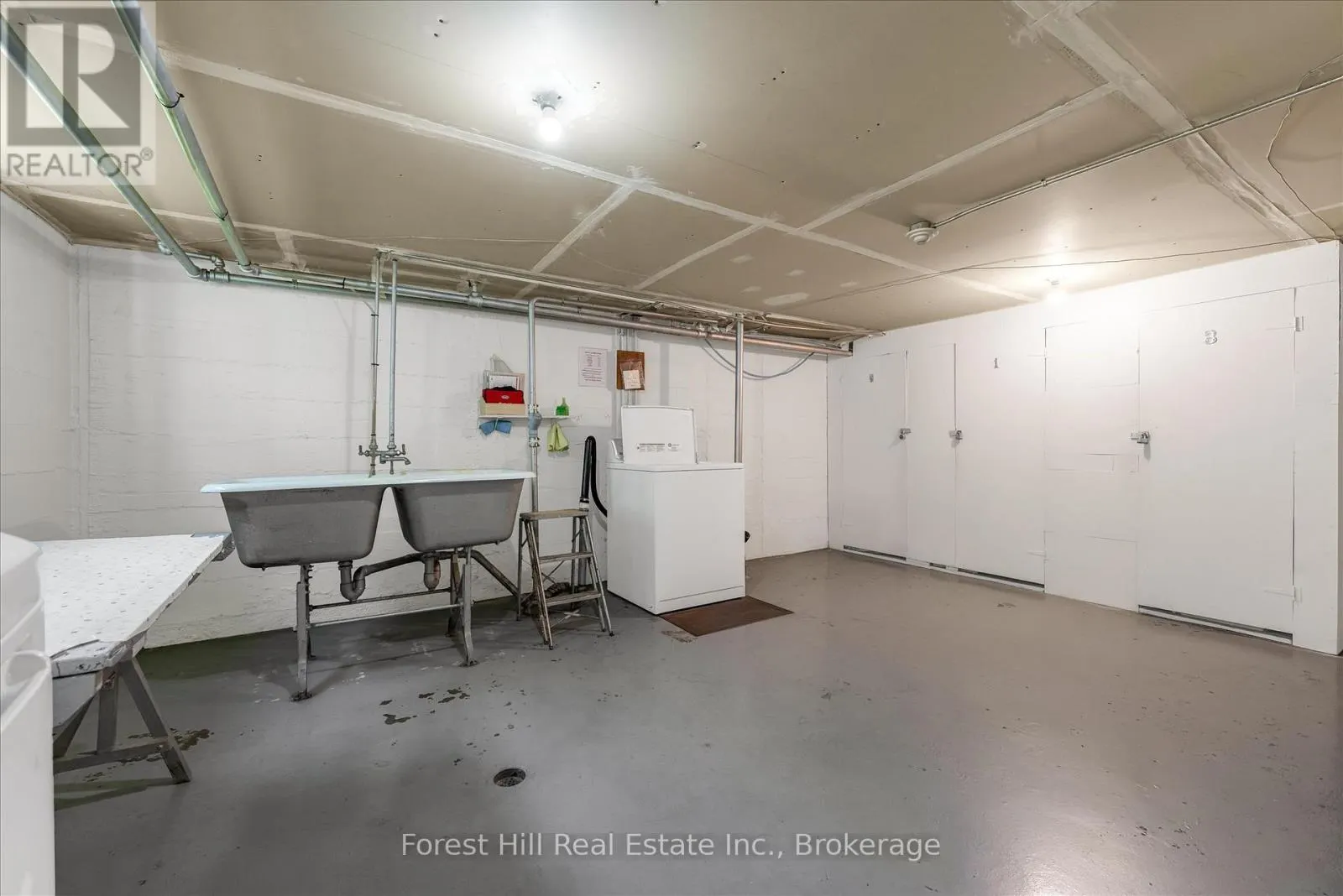 5 - 2 STROUD ROAD, #5