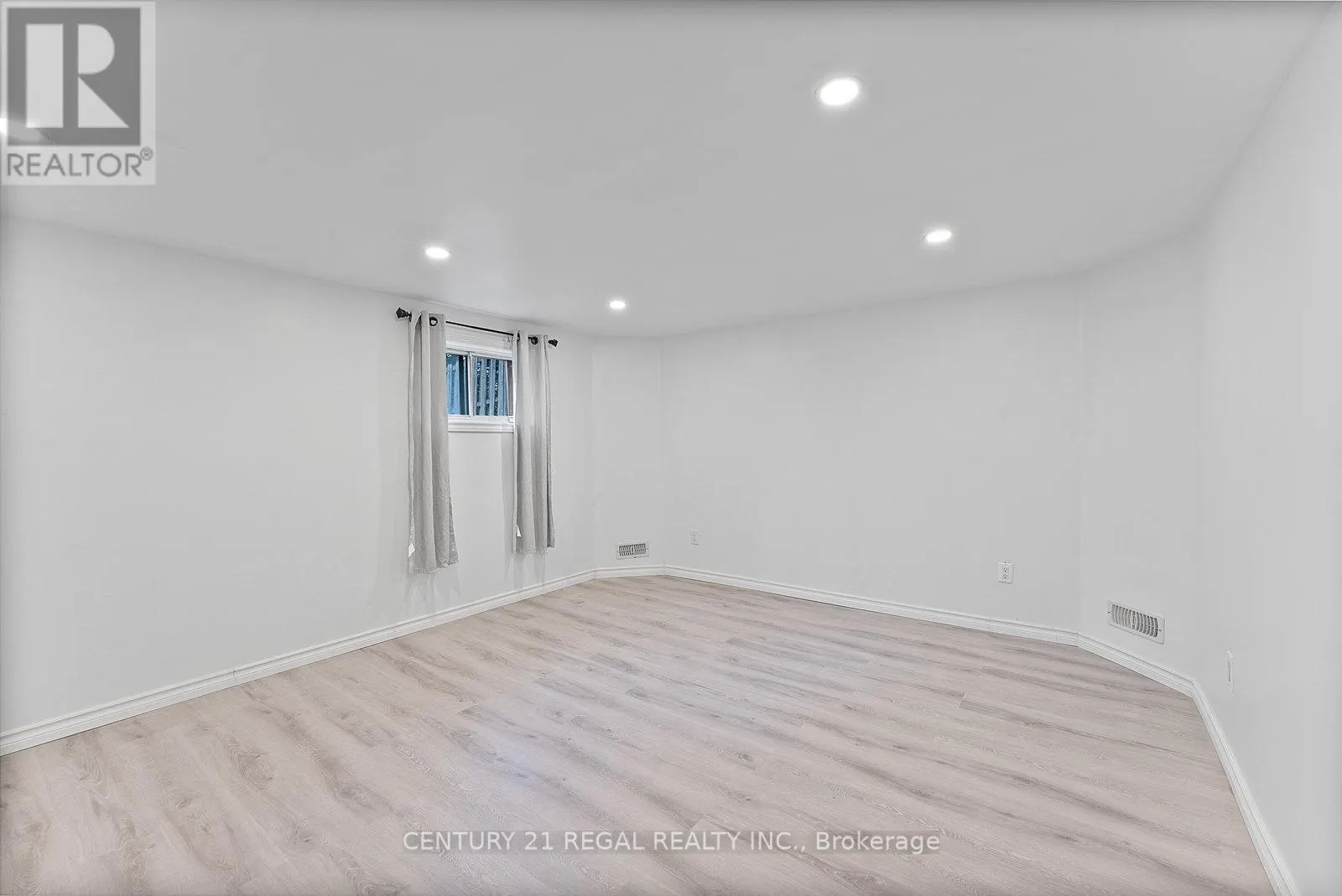 21 LOUISA DRIVE