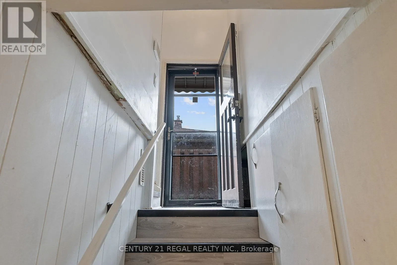 21 LOUISA DRIVE