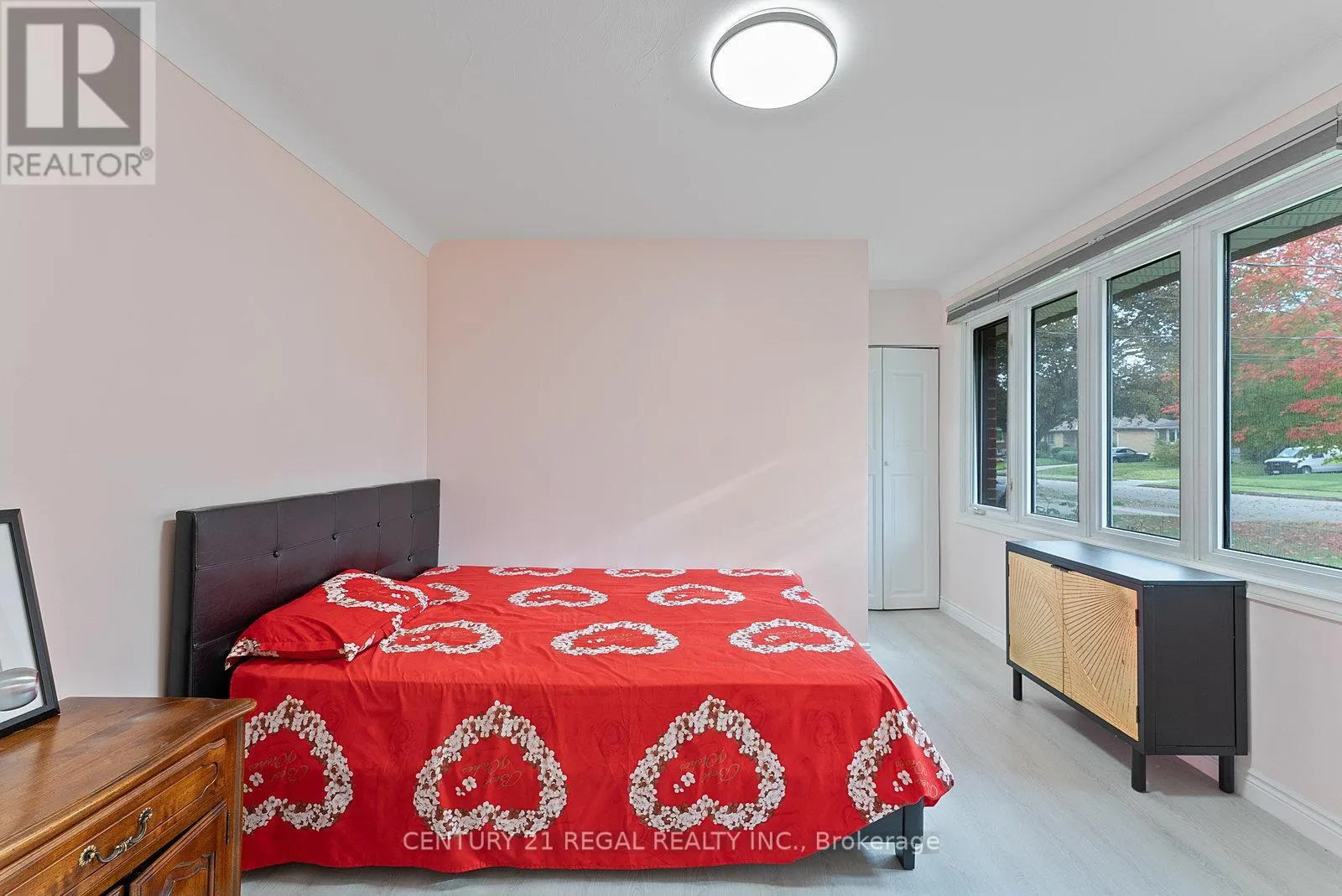 21 LOUISA DRIVE