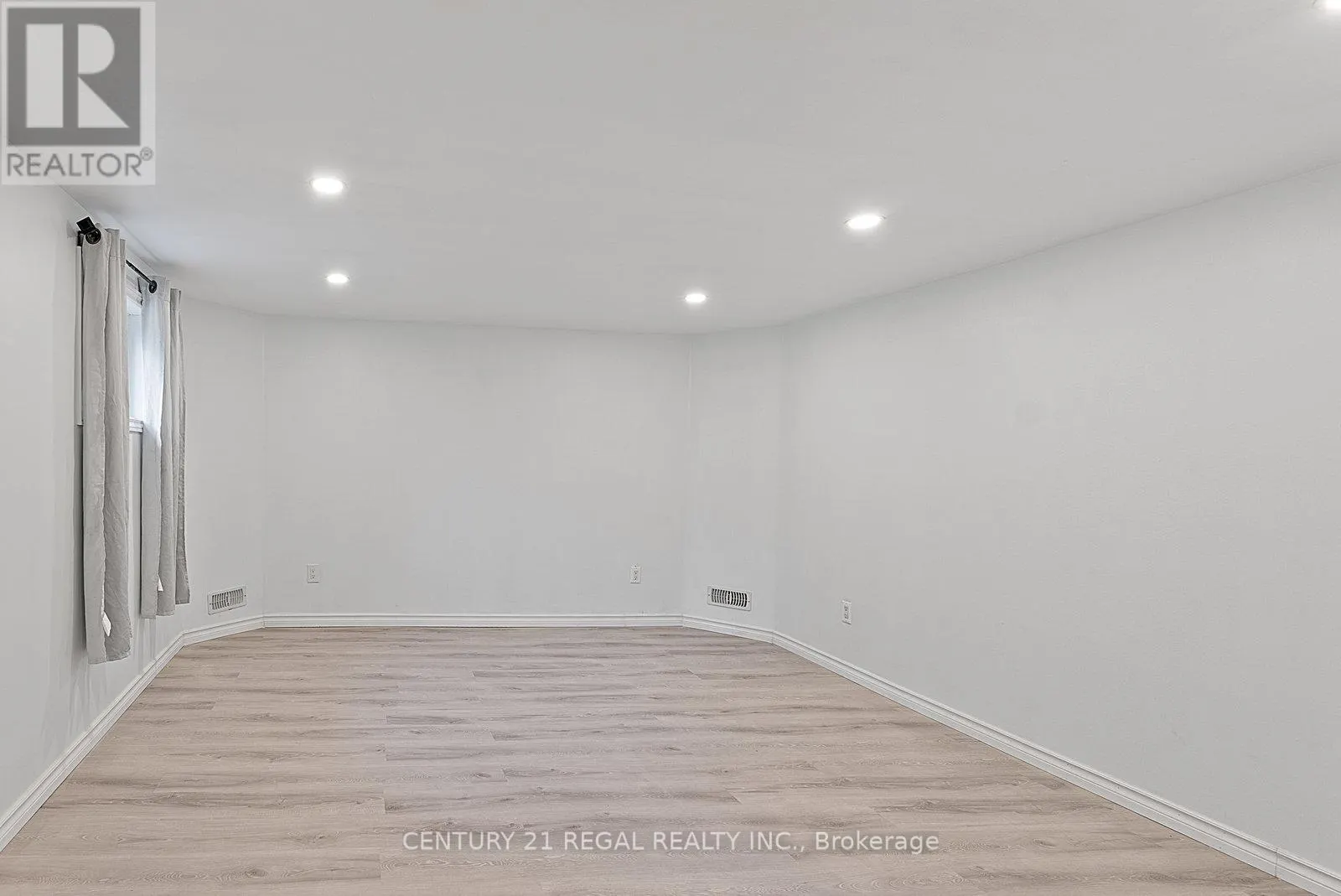 21 LOUISA DRIVE