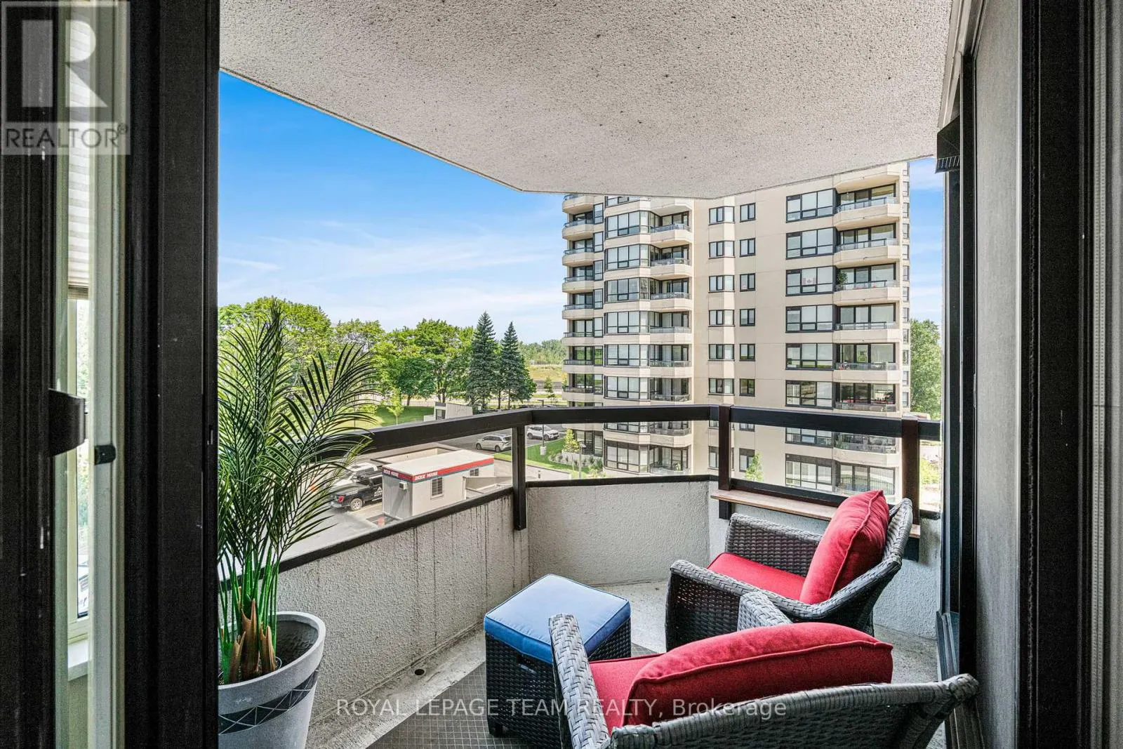 401 - 1510 RIVERSIDE DRIVE