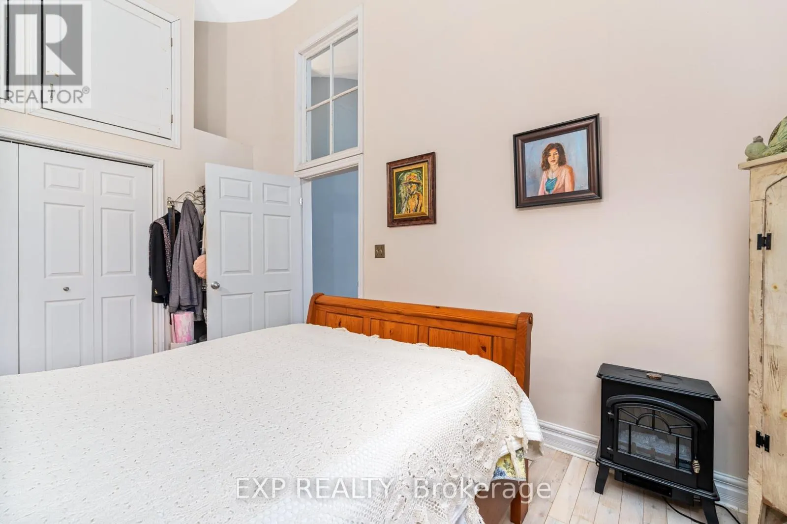 1 - 393 FRONT STREET, #1