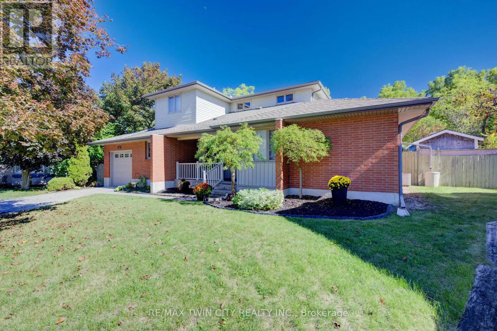 26 ESTHER AVENUE