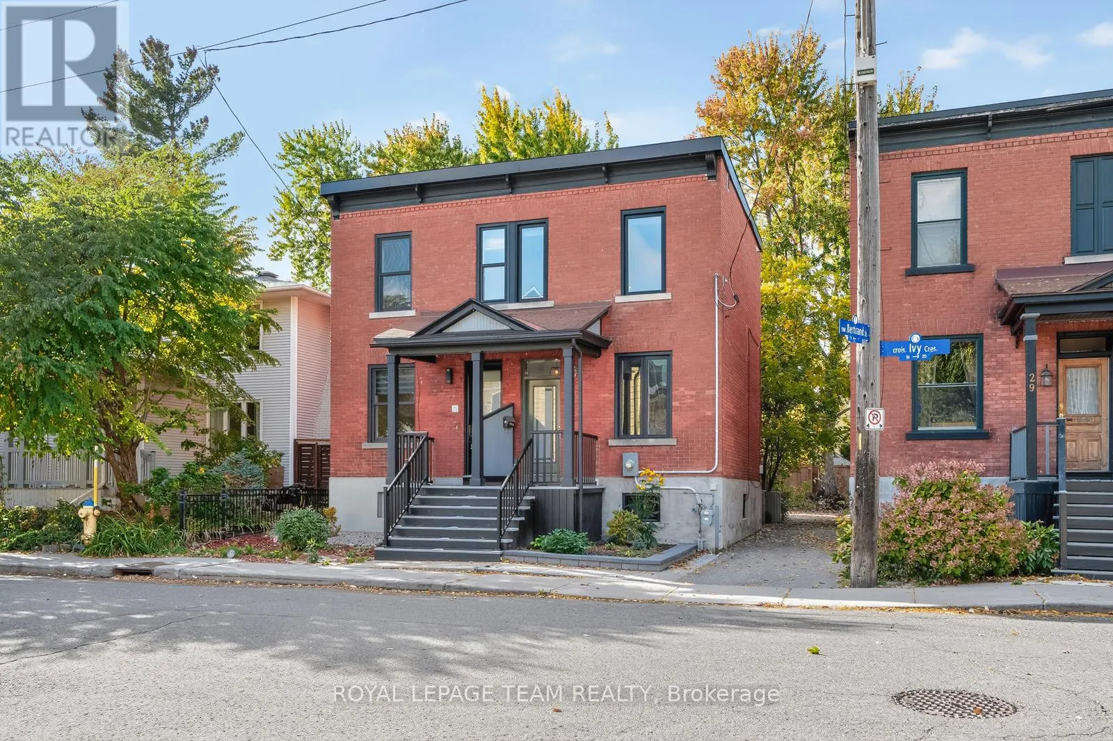 27 IVY CRESCENT