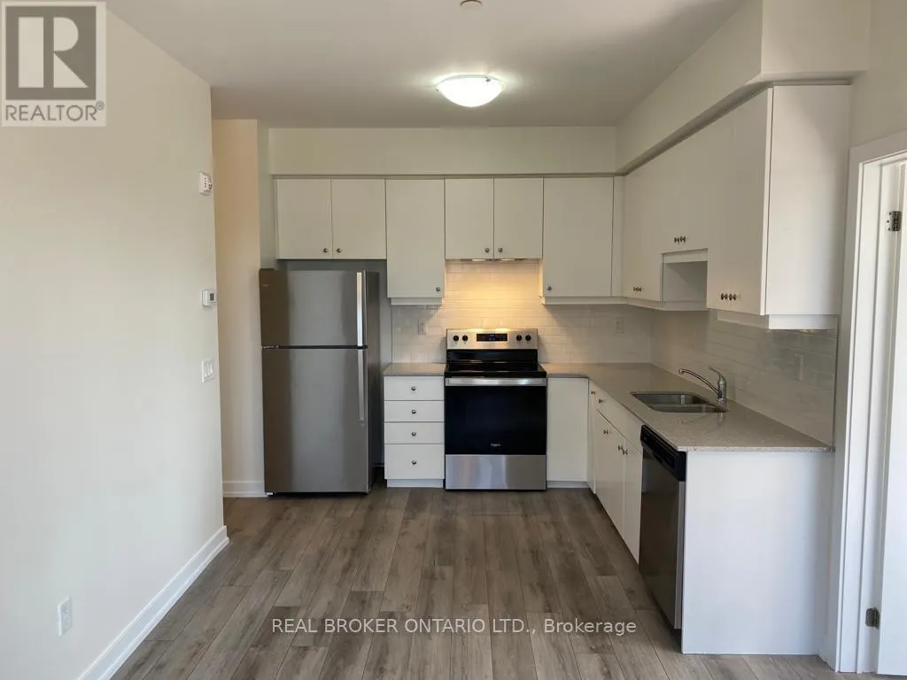 402 - 251 NORTHFIELD DRIVE E
