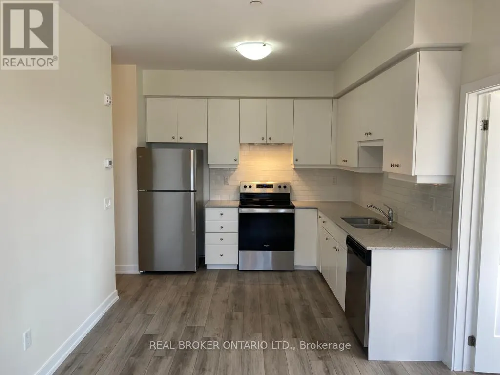 402 - 251 NORTHFIELD DRIVE E