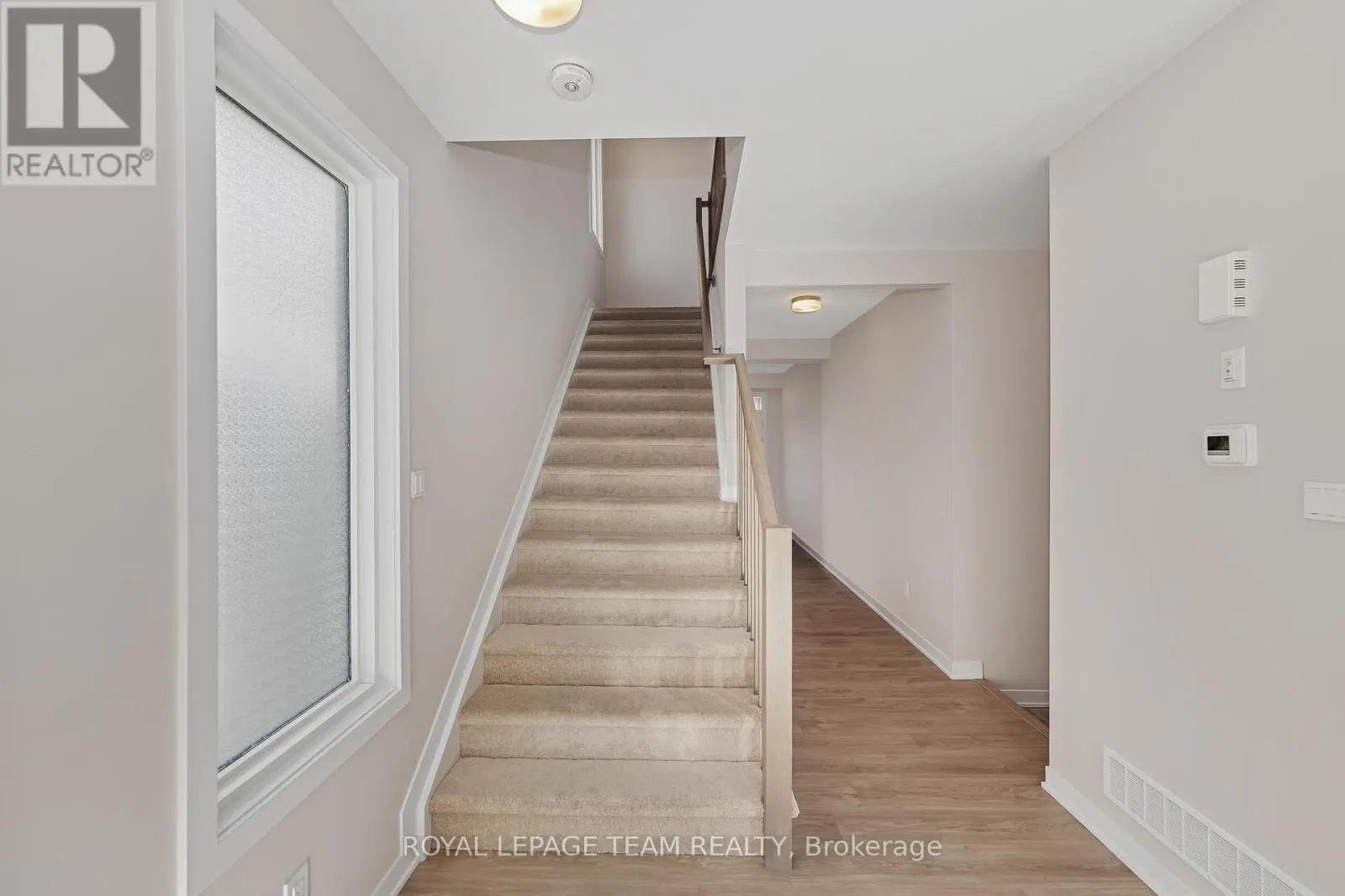 48 PUMICE PLACE S