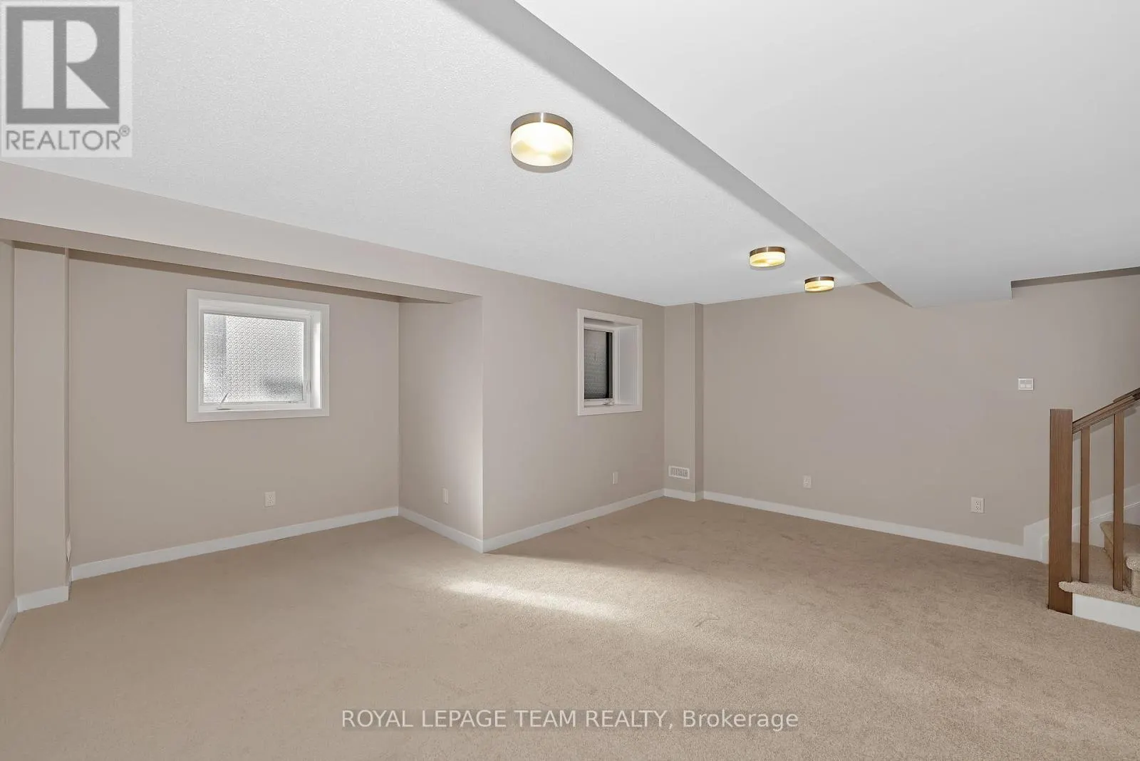 48 PUMICE PLACE S