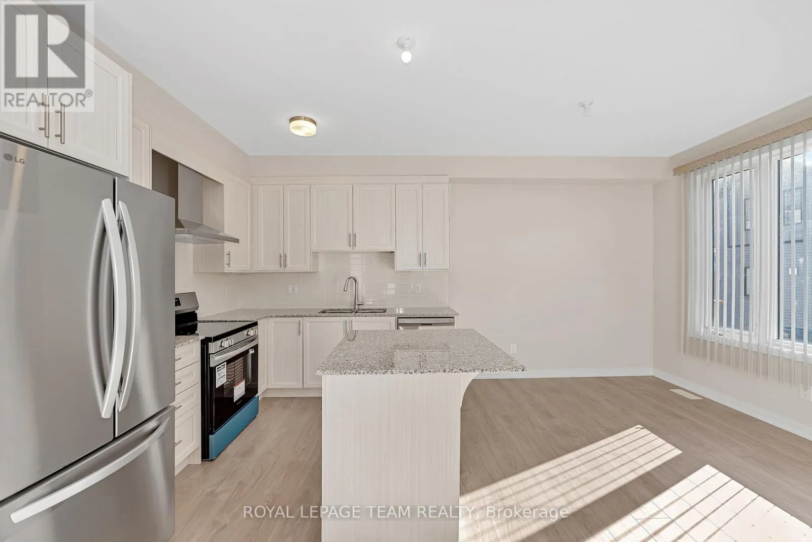 48 PUMICE PLACE S