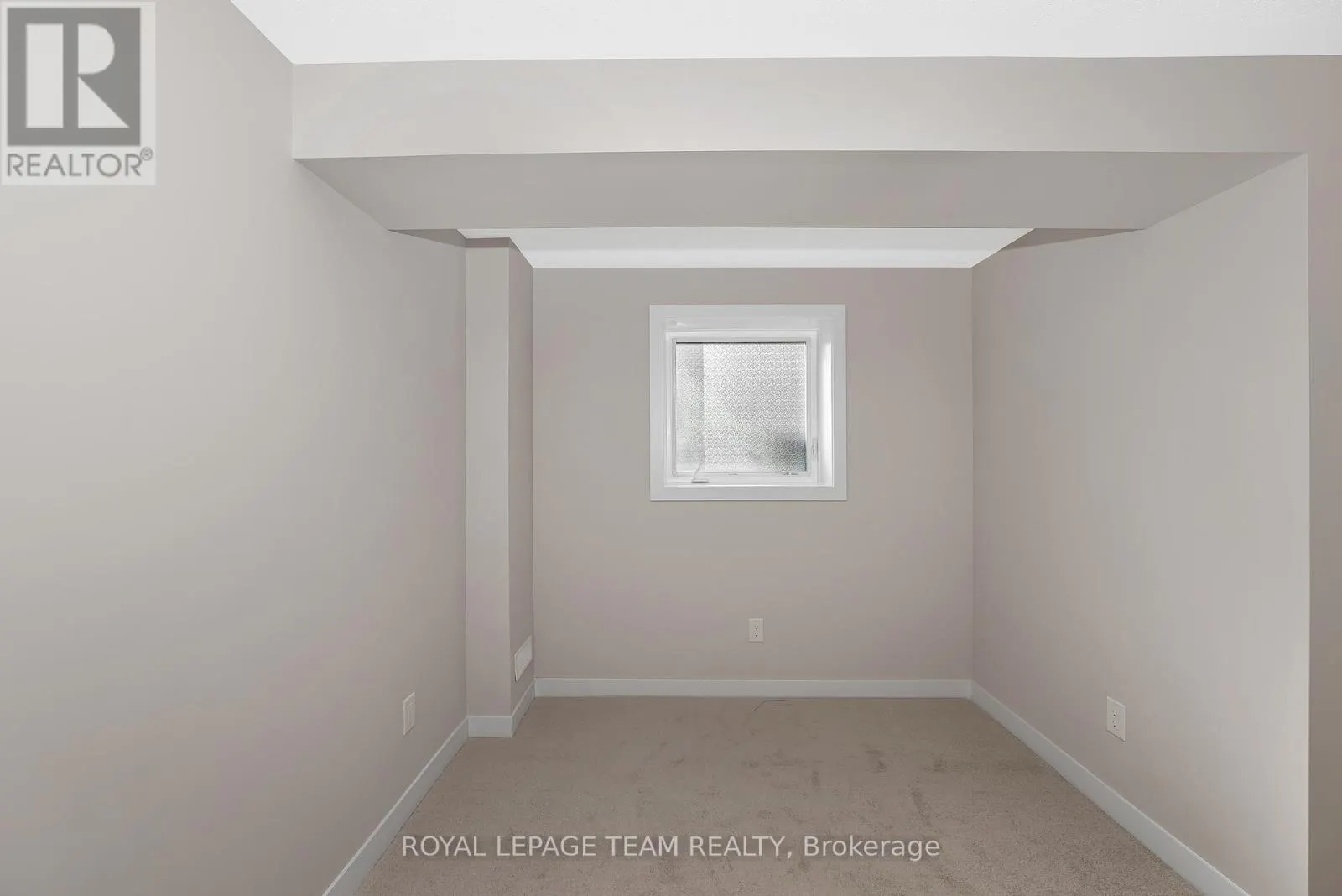 48 PUMICE PLACE S