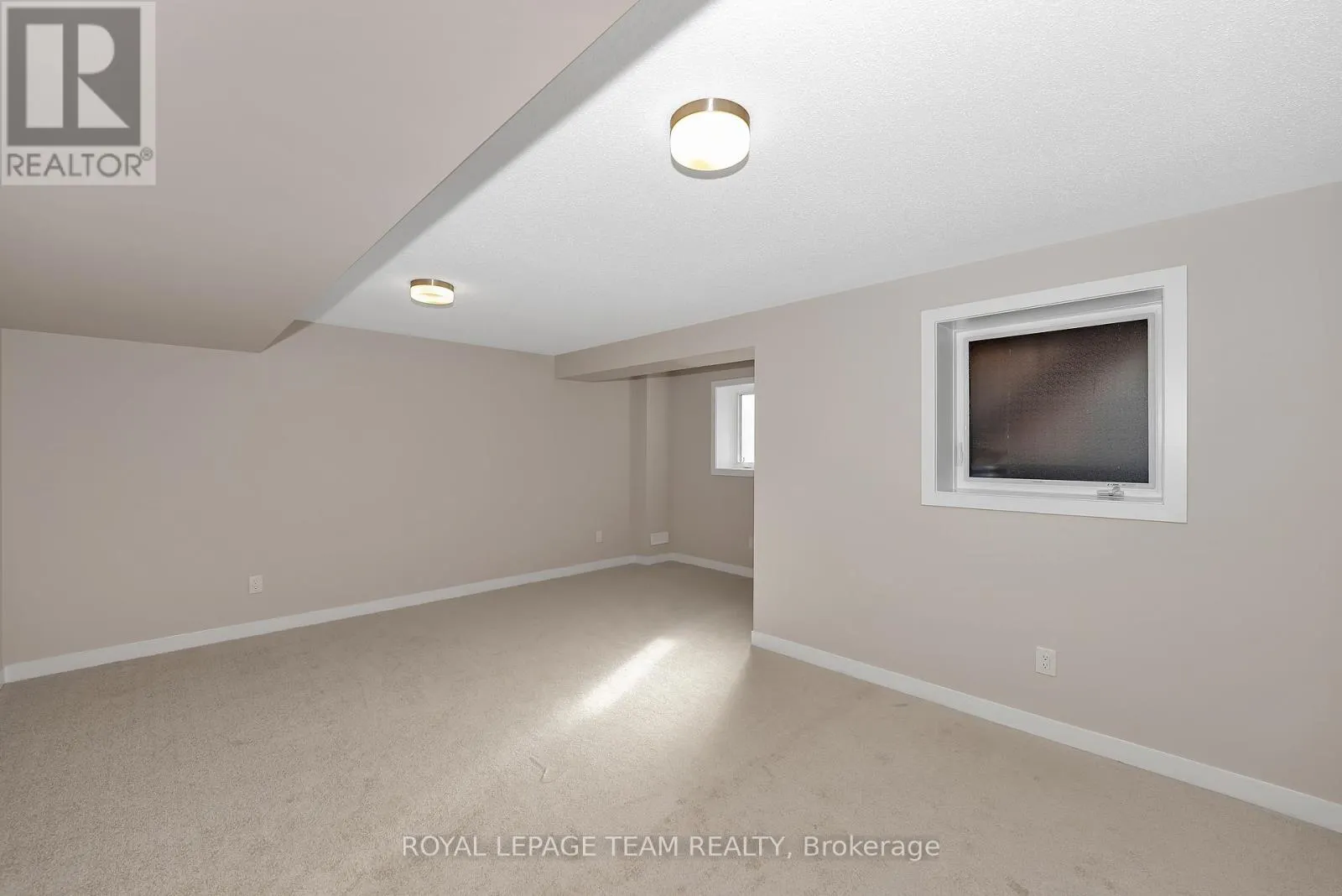 48 PUMICE PLACE S
