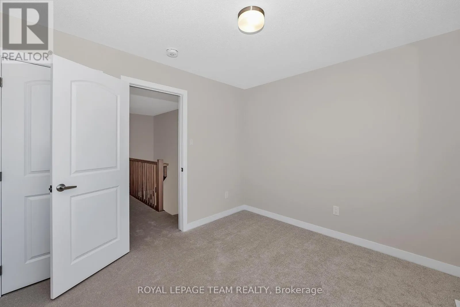 48 PUMICE PLACE S
