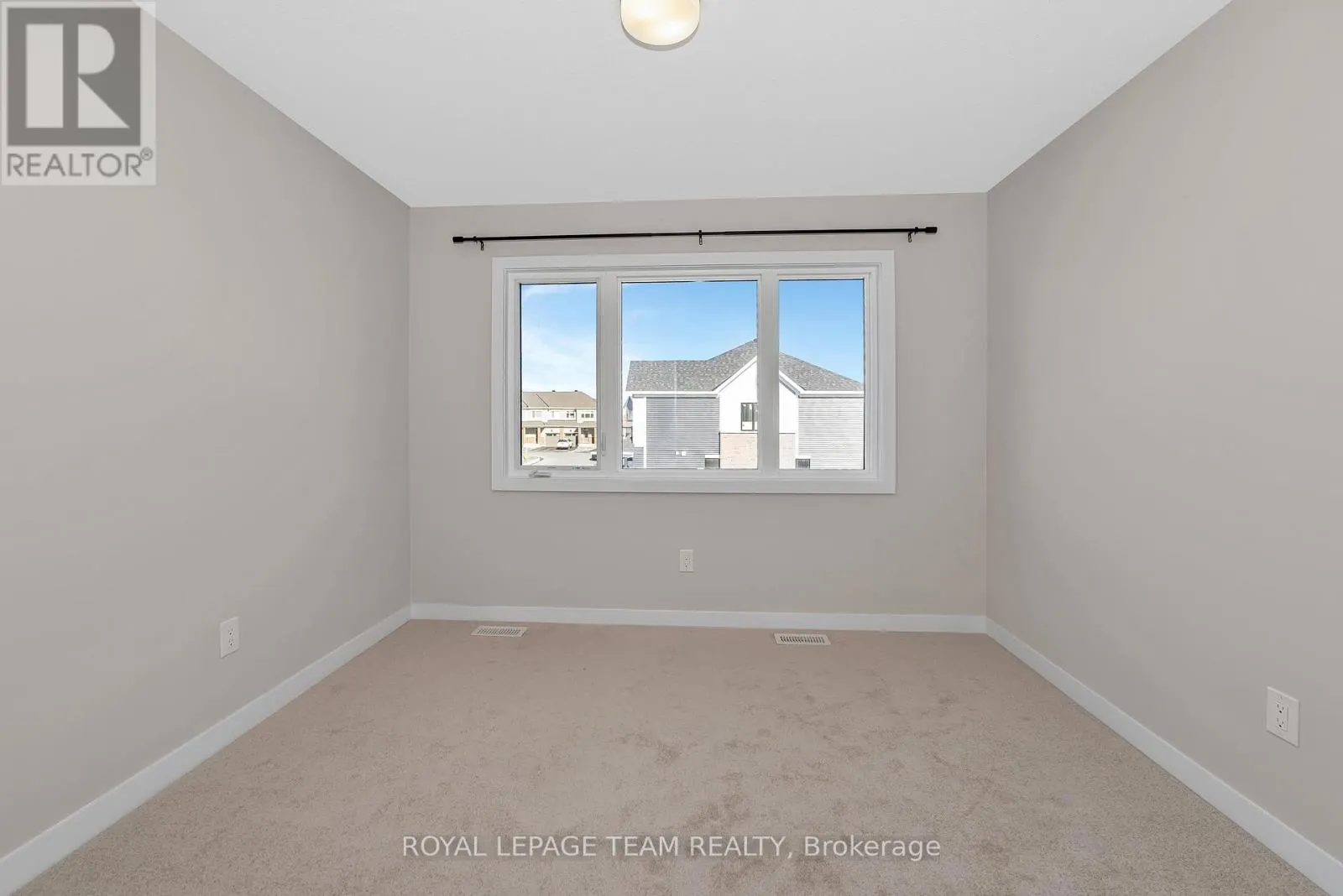 48 PUMICE PLACE S