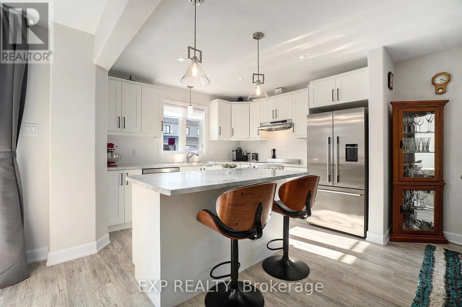 704 AZURE STREET