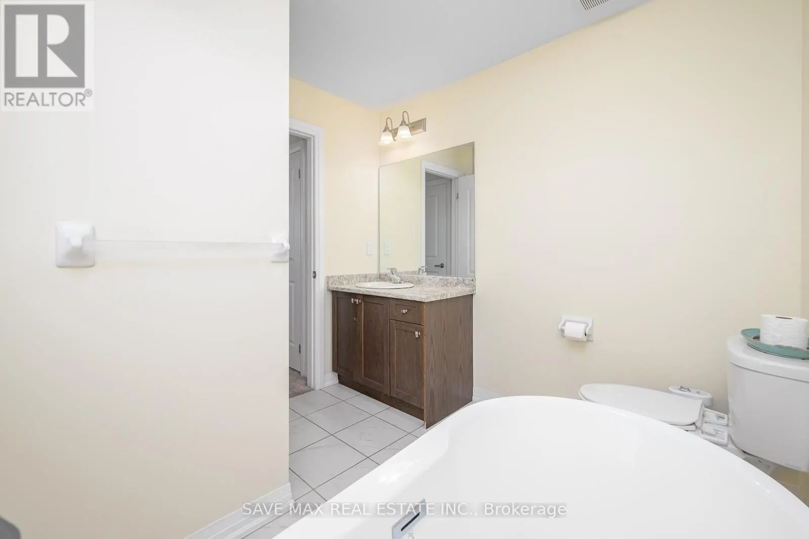 43 CAREW BOULEVARD
