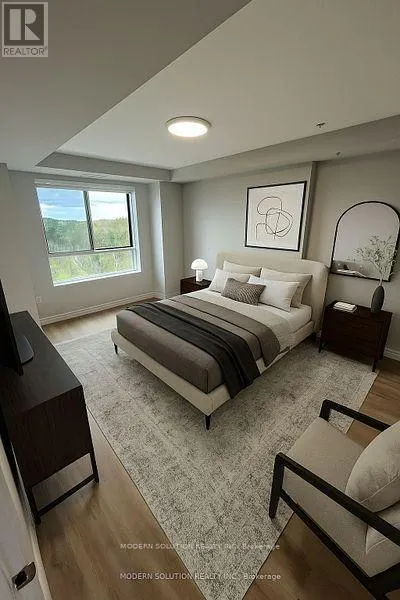 807 - 425 WATSON PARKWAY N