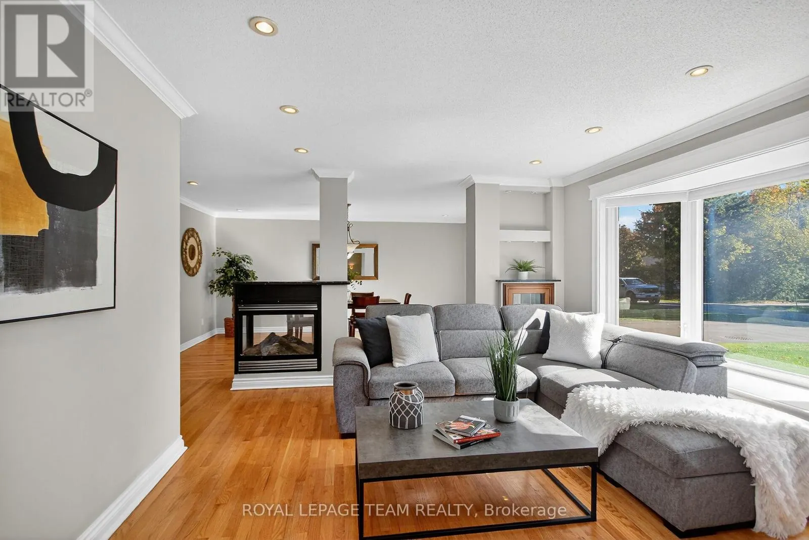 1079 CHRISTOPHER DRIVE