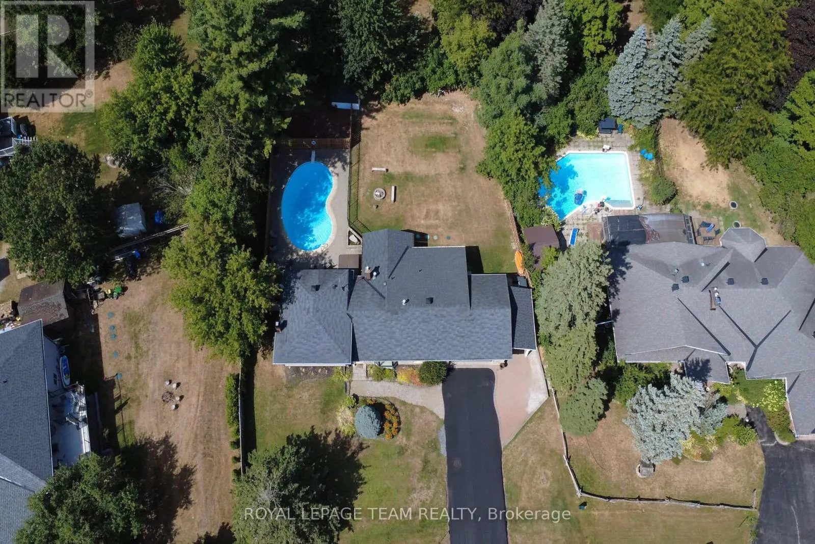 1079 CHRISTOPHER DRIVE