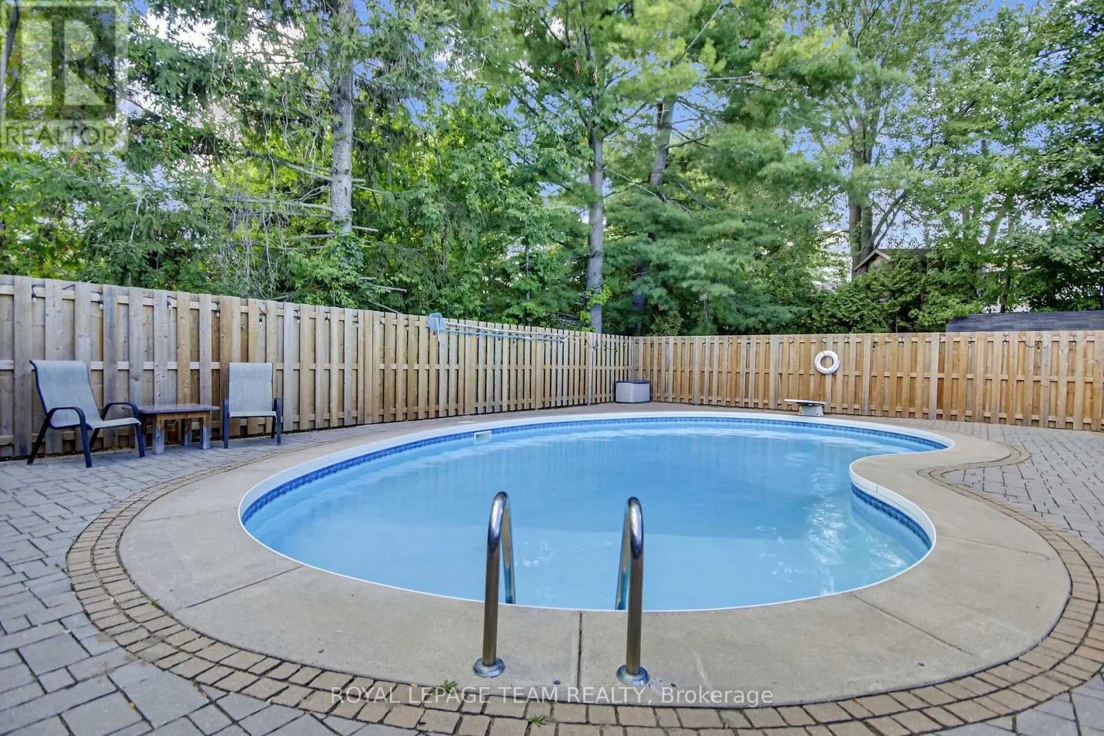 1079 CHRISTOPHER DRIVE