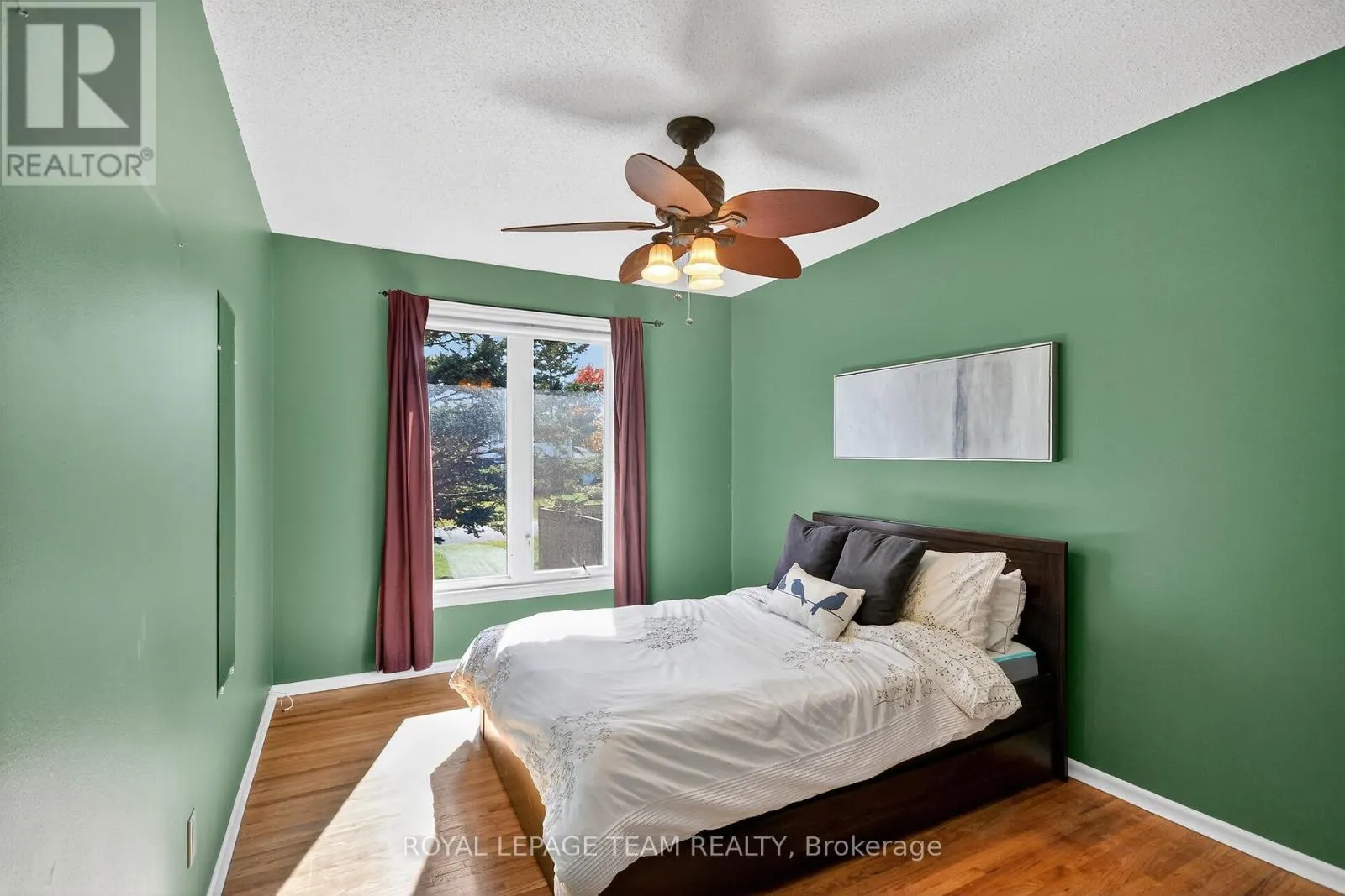 1079 CHRISTOPHER DRIVE