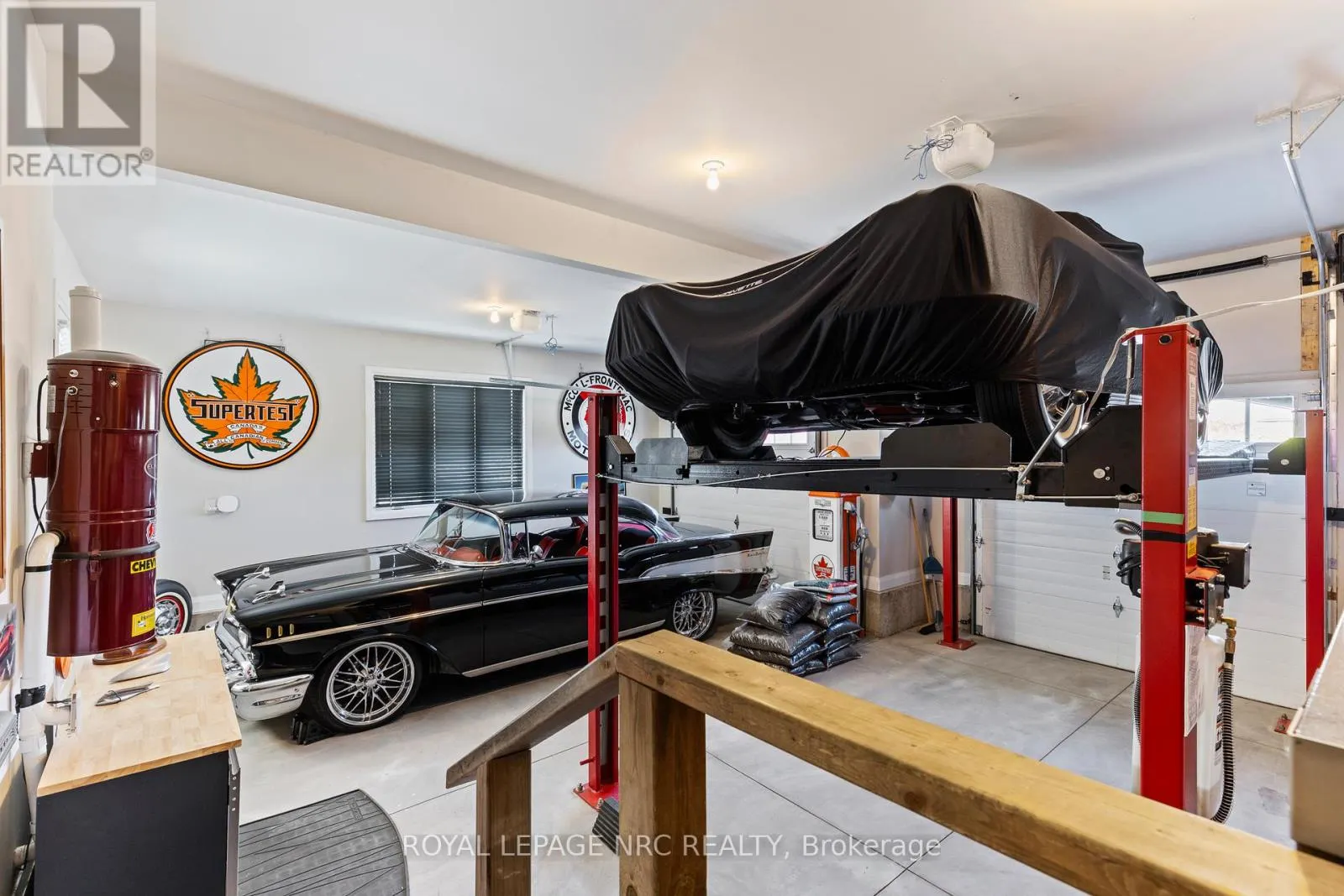 12 DAVID LOWREY COURT
