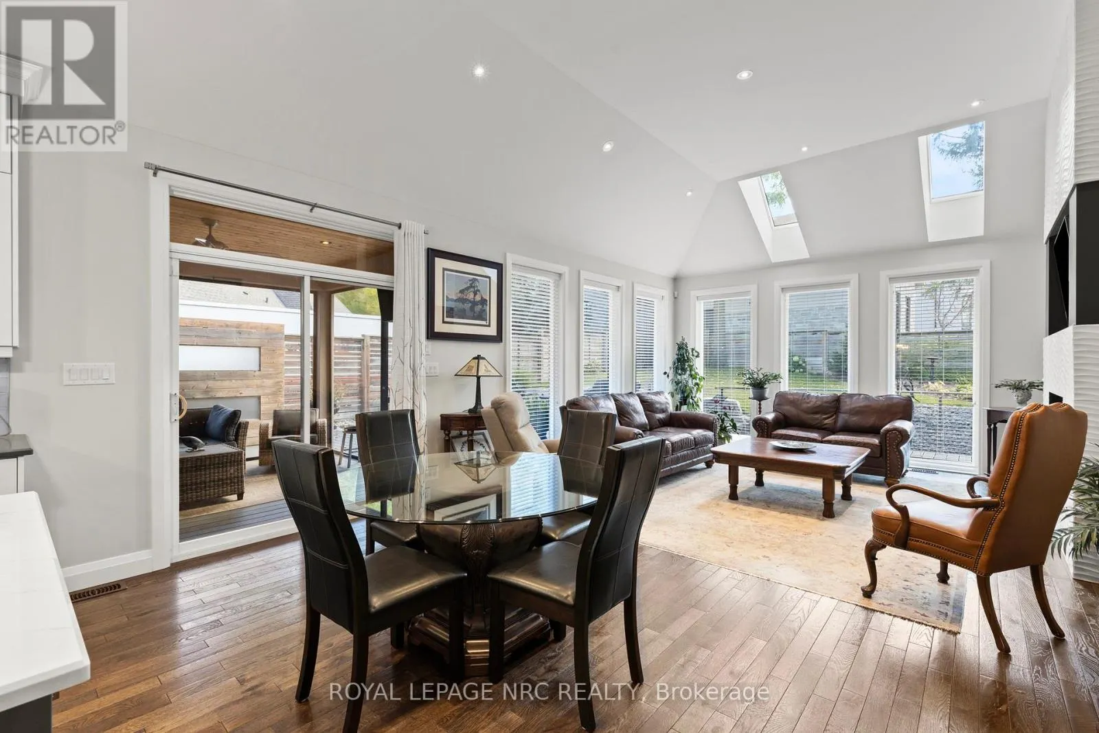 12 DAVID LOWREY COURT