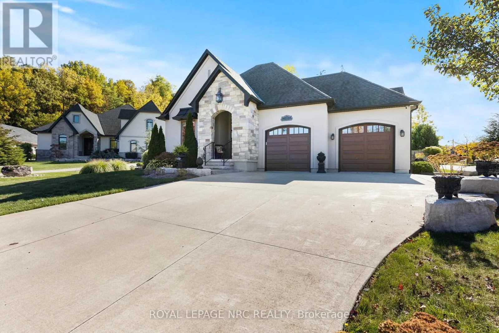 12 DAVID LOWREY COURT