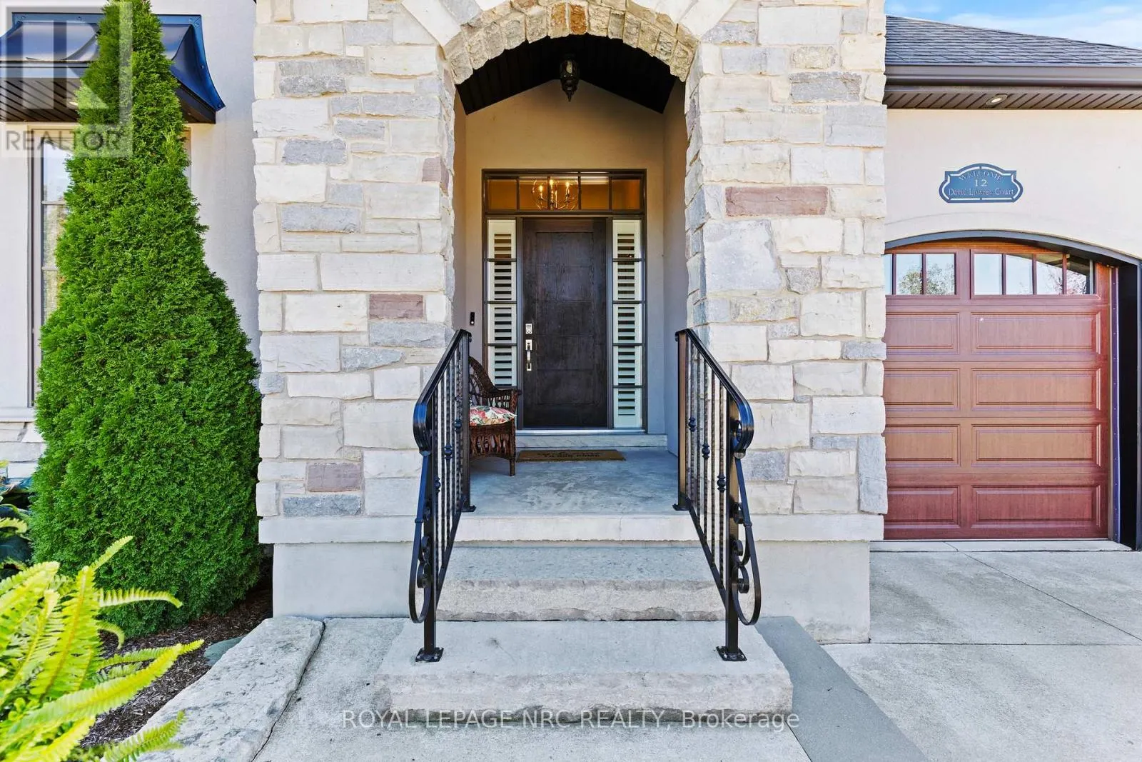 12 DAVID LOWREY COURT