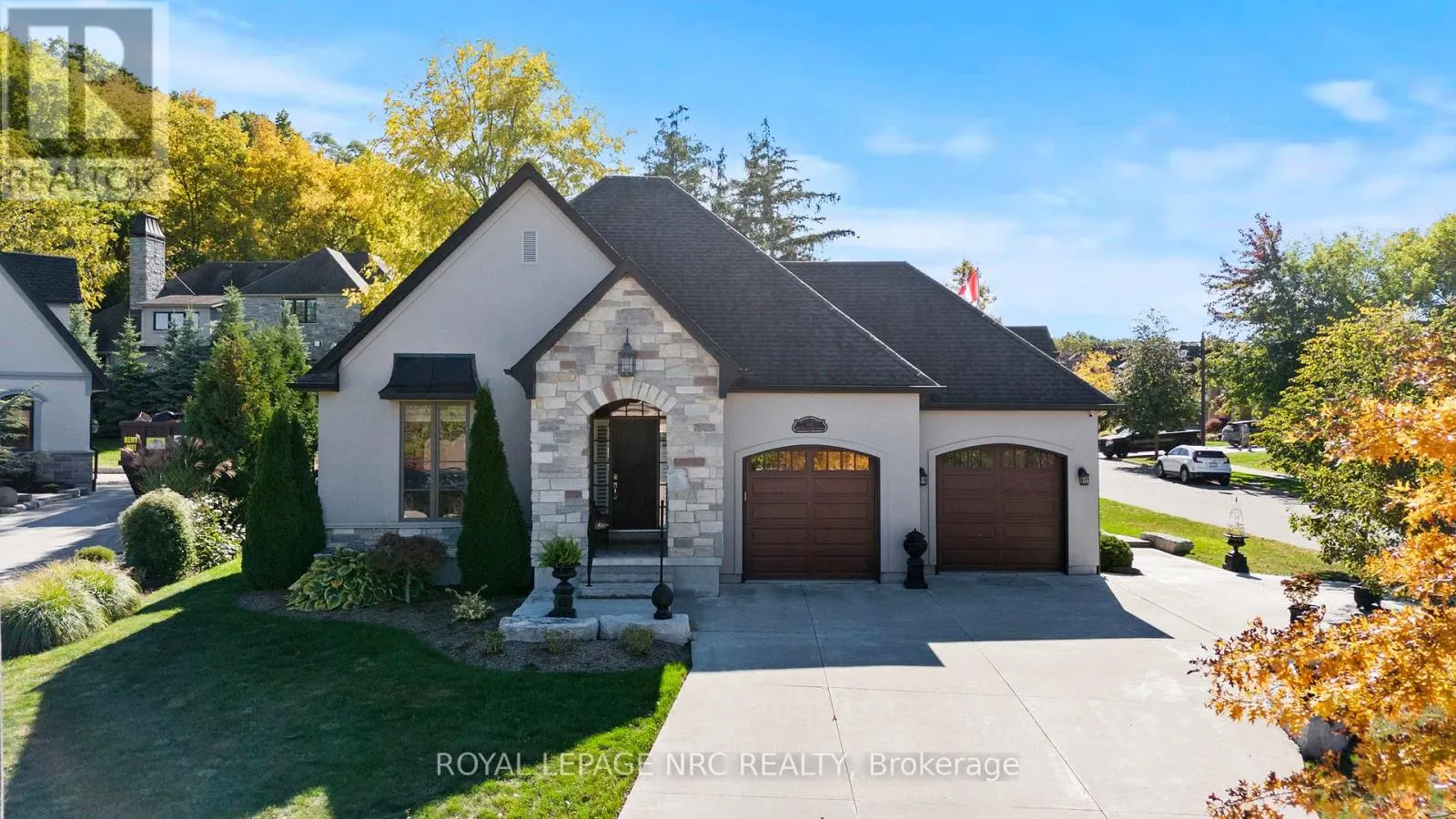 12 DAVID LOWREY COURT