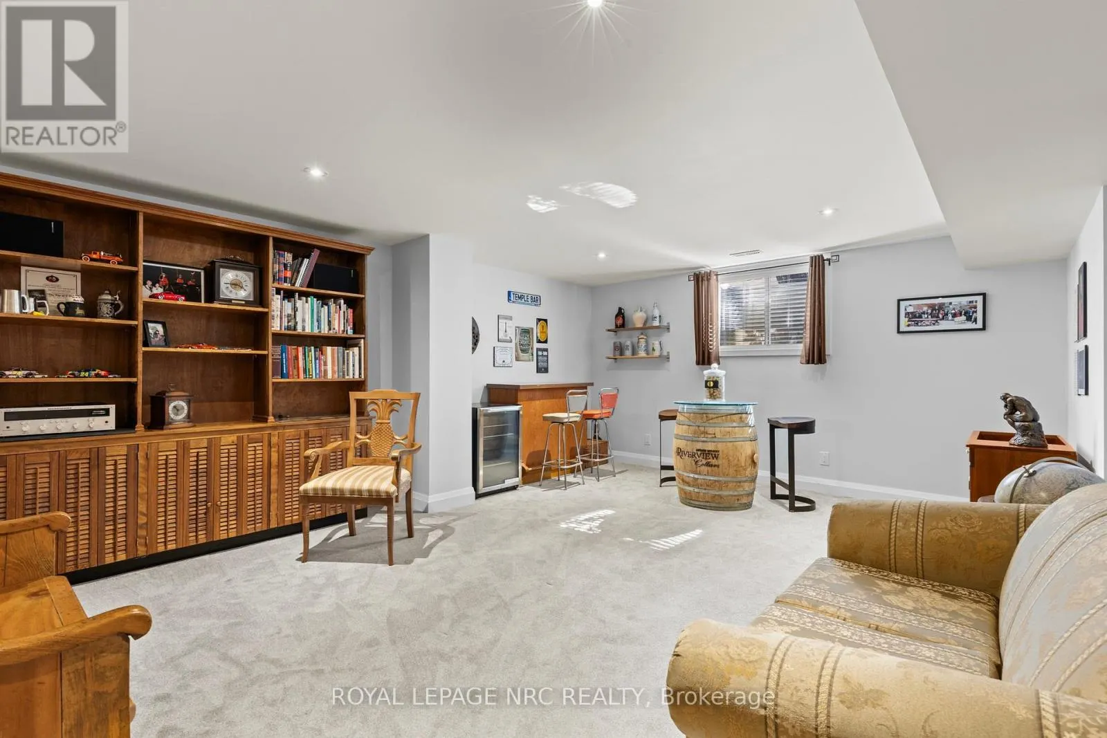 12 DAVID LOWREY COURT