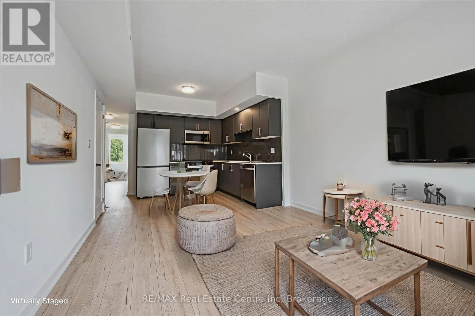 6 - 940 ST DAVID STREET N, #6