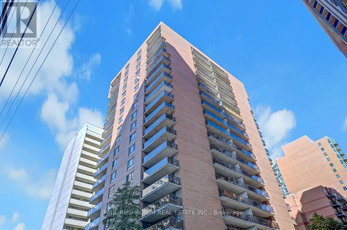 1703 - 475 LAURIER AVENUE W