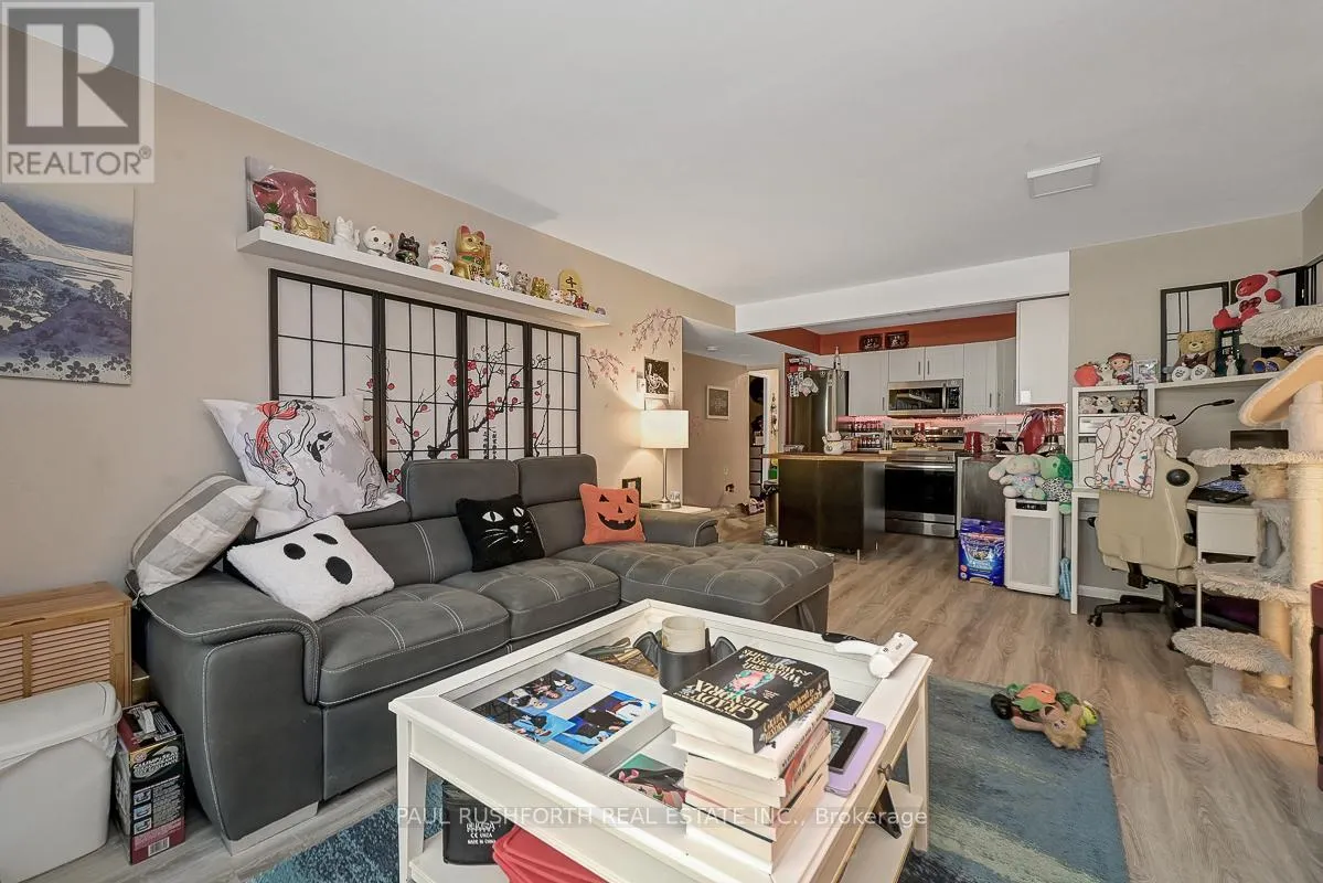 1703 - 475 LAURIER AVENUE W