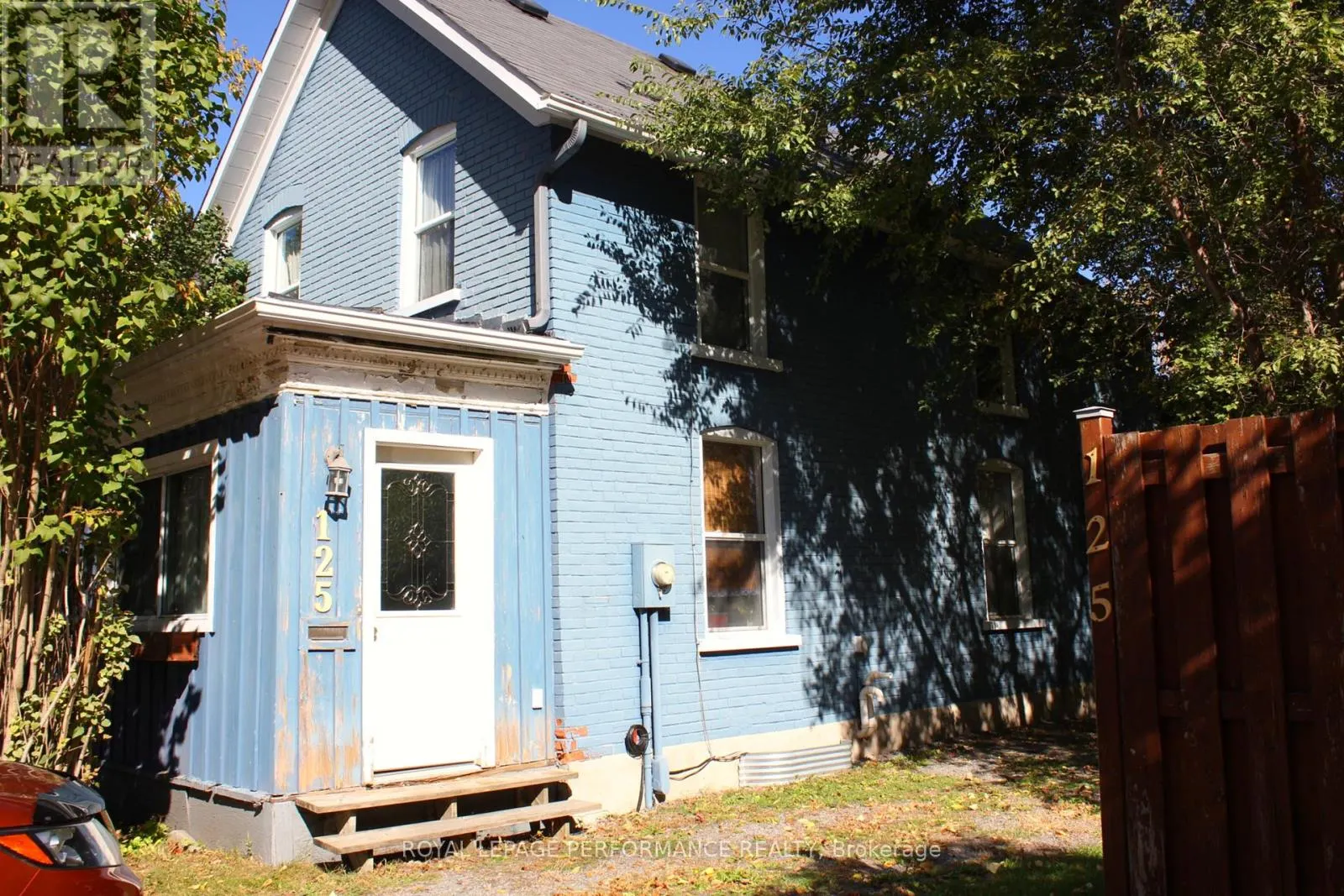 125 AUGUSTUS STREET S