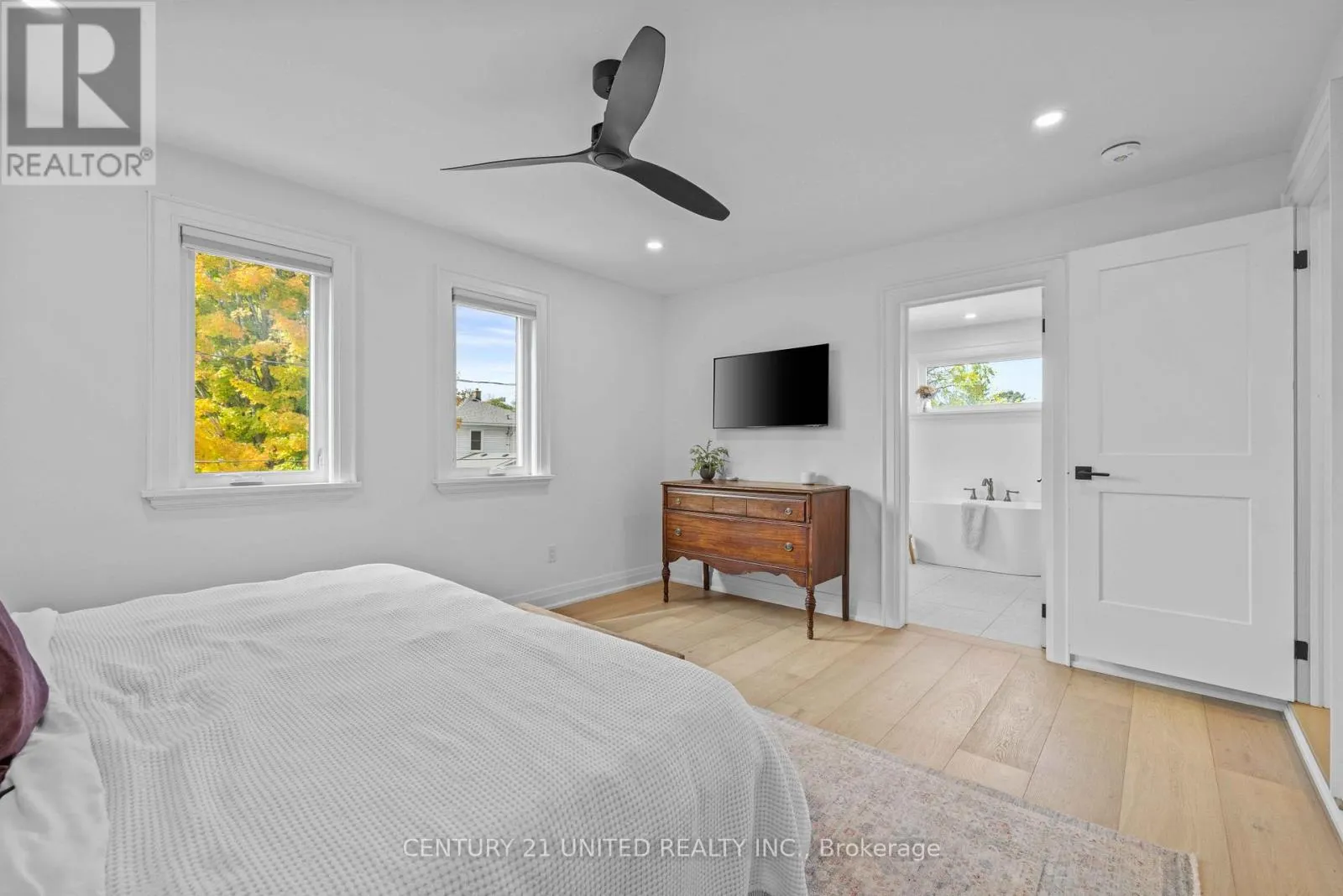 753 CHESTERFIELD AVENUE