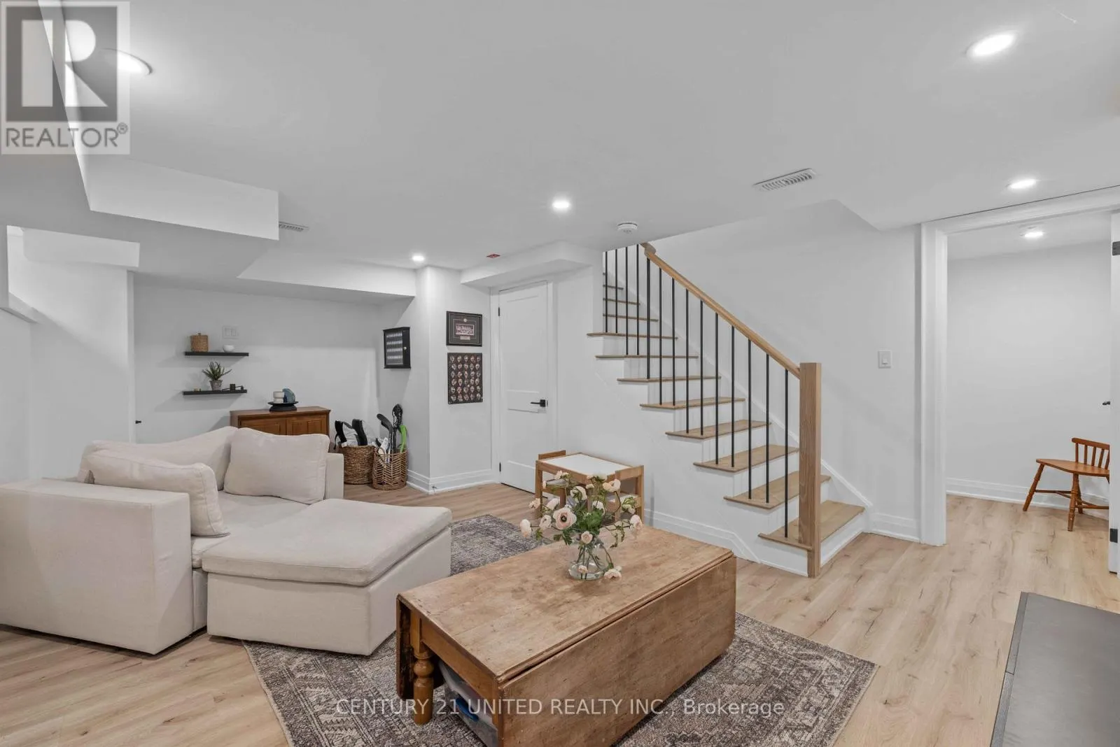 753 CHESTERFIELD AVENUE