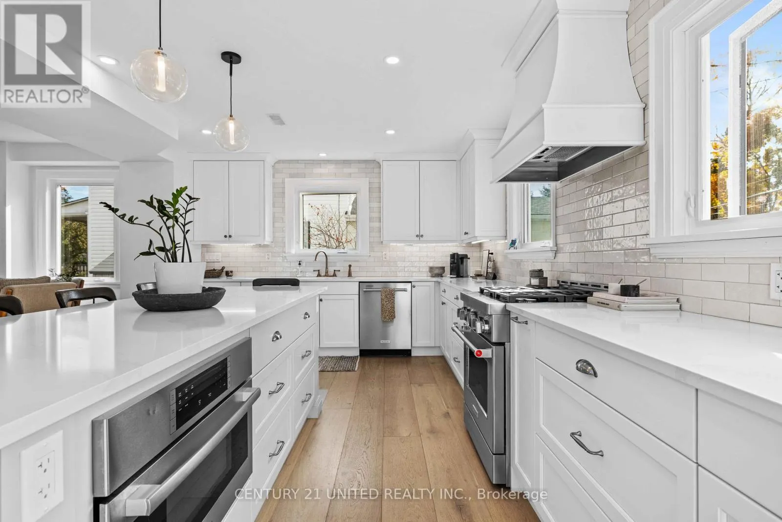 753 CHESTERFIELD AVENUE